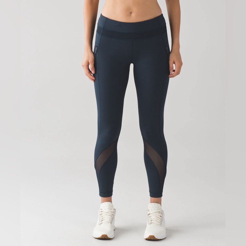 Lululemon Inspire Tight II Mesh in Black Size 4 Zip Pockets Running Gym
